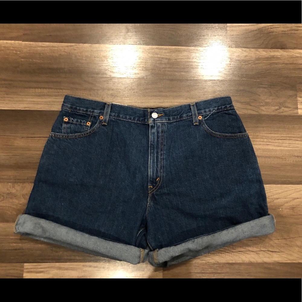 LEVIS mom jeans shorts *MAKE AN OFFER*
